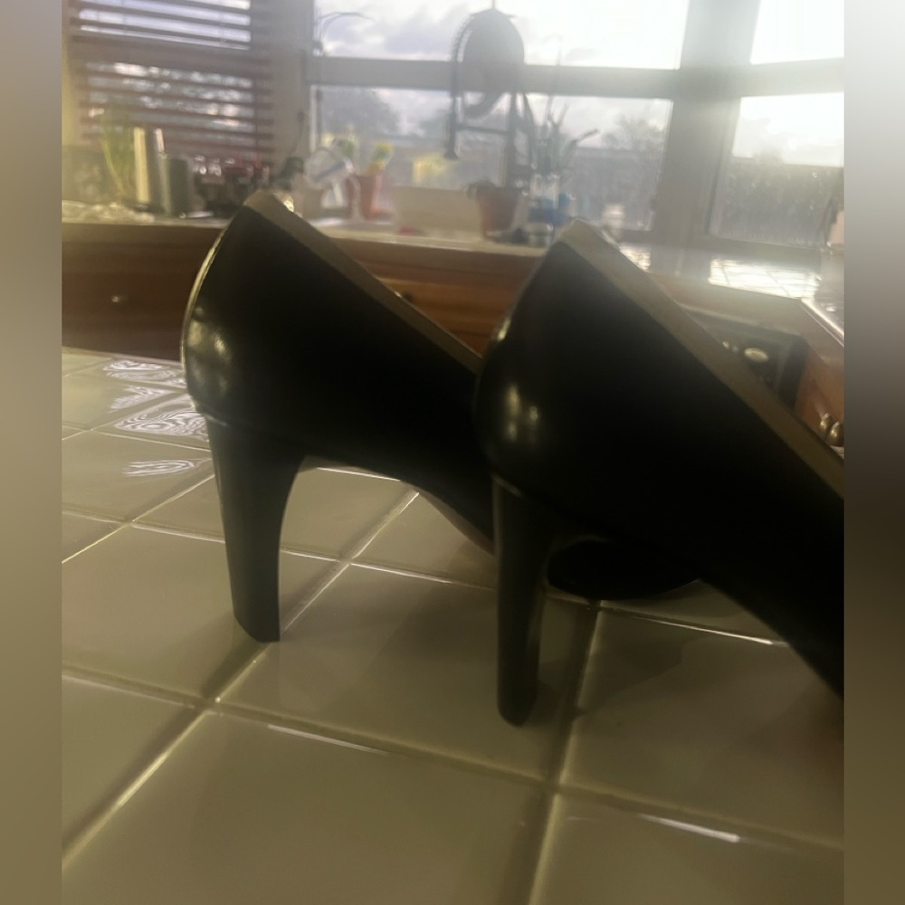 Vintage Black and white heels Nine West - Picture 11 of 13